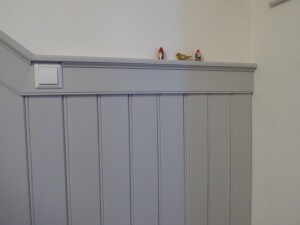 20 x 121 mm Kand. Lärche Stabprofil / Sachsenprofil (z.B. Lambris / Lamperie), sf hobelfallend I-IV, Deckbreite: 113 mm, (Abnahme volle Bunde: 5 St.)