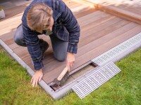 Lüftungs- & Ventilationsgitter H: 20 mm x B: 151 mm x L: 1200 mm Aluminium EN AW 6060, Oberfläche: Silber Eloxiert E6/EV1 mit integrierten Belüftungs- und Entwässerungsschlitzen