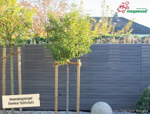 20,5 x 81 x 4200 mm megawood® Rhombusprofil, MWRNA NATURBRAUN Fugenabstand bei Befestigung mit V2A Klammer: 5-8mm (auch als Abschlussprofil für megawood® Terrassendecks in Farbe NATURBAUN einsetzbar) (Abrechnung: LFM.)