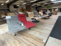 Das Waldsofa / Wellenliege, Motiv: Kreise (Holz: Accoya Color Gray - Durchgefärbt), 2 Untergestelle aus + Beschichtung / Oberfläche Grundiert + Pulverbeschichtet - DB 703 Anthrazit, Format ca.: B 148 cm x H 50,5 / 107 cm x T 152 cm