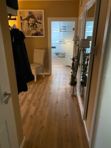 5,5 x 225 x 1220 mm Floorentino Design Vinyl Landhausdiele Comfort Klick "Erica" Drop Down incl. Trittschall, 0,55 mm Nutzschicht, Synchronprägung, Pak. 8 St. / 2,196 qm, Palette: 105,41 qm