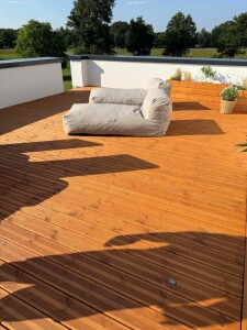 27 x 145 x 3600 mm nord. Polarkiefer, eins. Franz.-Profil / eins. Glatt gehobelt, naturbelassen / roh, (HF 18% +/- 2%), DK3, Wachstumsgebiet Nordfinnland / Polarkreisnähe (Eingabe bei Bestellung / Menge = Lfm.)