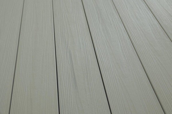 20 x 146 mm VIVADECK® BPC Woodgrain-Terrassendielen VDN04, Achatgrau Massiv-Profil, Kombi-Profil eins. strukturgeprägt-eins. Glatt mit seitlicher Clip-Nut für VD022 & T3601, Längen: 295 cm (Ab KW 14 Verfügbar)