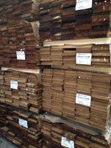 52 x 130 mm FSC Accoya-Schnittholz, Nr. 1 Clear i. Pr. 4-seitig fehlerfrei, Längen 240 / 270 u. 300 cm je nach Verfügbarkeit. Abgerechnet wird in Lfm.!