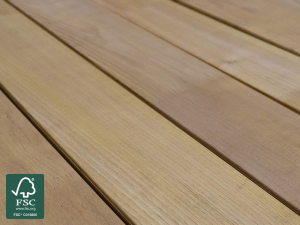 23 x 118 mm Robinie Terrassendiele bombiert, seitlich genutet, keilgezinkt ungedämpft, DK 1-2, technisch getr. a. 13-15%, fein geriffelt,  Länge: 300, 400 & 500 cm (Eingabe bei Bestellung / Menge = Lfm.) - Abverkauf