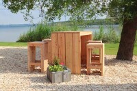 Bar-Set Plön Lärche/Douglasie groß 1x Tisch groß, 4x Hocker, alles rustikal geh. (ohne 4x Lehne), Wir empfehlen zusätzlich Holzschutz & Aceton gegen Harzaustritt, Gewicht: 115 kg, Art.-Nr.: 84007001 / JO