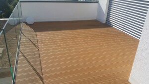 24 x 142 x 4950 mm VIVADECK® Terrassendielen WPC, Ovalhohlkammer-Profil, Kombiprofil mit seitlicher Clip-Nut für VD012 & T3601, Bangkira (Abrechnung nach Lfm.)