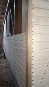 12,5 x 96 mm nord. Fichte Stabprofil / Sachsenprofil (z.B. Lambris / Lamperie), u/s hobelfallend nachsortiert, Deckbreite: 88 mm, Mögl. Längen: 300-330-360-390-420-450-480-510 & 540 cm (Abnahme volle Bunde: 10 St.)